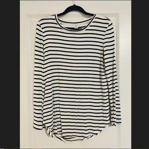 Basic Old Navy Long Sleeve Striped Tee Sz M